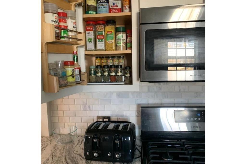1 Mile To Fort Sill! The Carolebelle Cottage Sleeps 8 With Hottub,Grills,Firepit ロートン エクステリア 写真