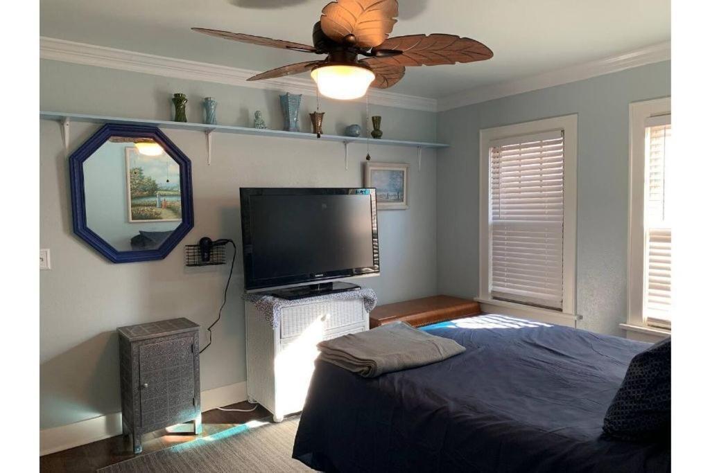 1 Mile To Fort Sill! The Carolebelle Cottage Sleeps 8 With Hottub,Grills,Firepit ロートン エクステリア 写真