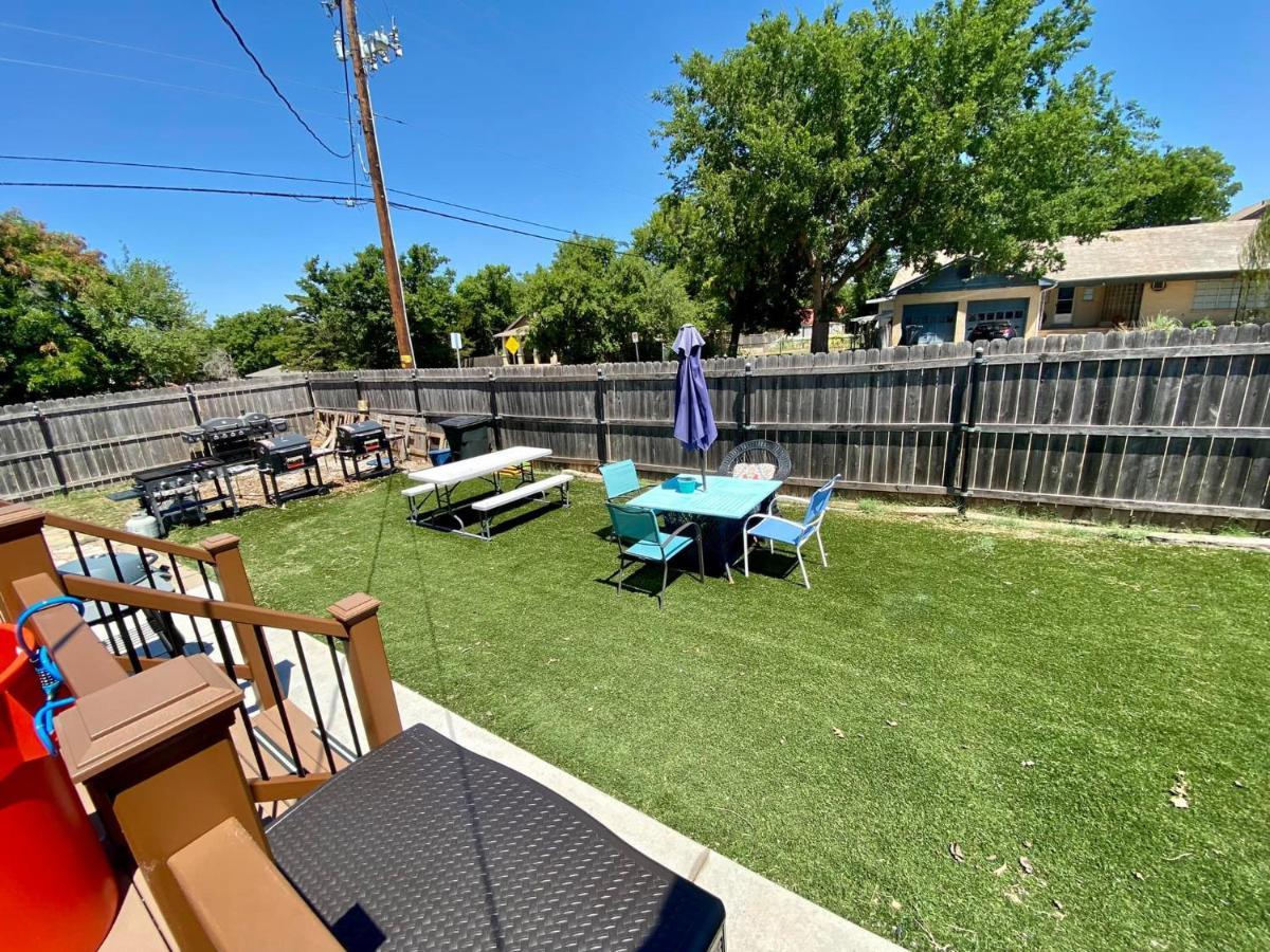 1 Mile To Fort Sill! The Carolebelle Cottage Sleeps 8 With Hottub,Grills,Firepit ロートン エクステリア 写真