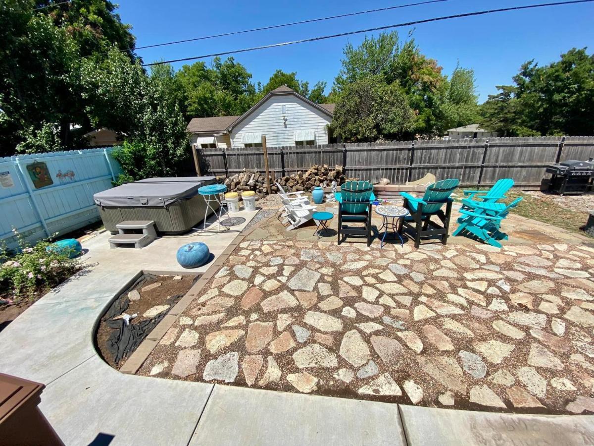 1 Mile To Fort Sill! The Carolebelle Cottage Sleeps 8 With Hottub,Grills,Firepit ロートン エクステリア 写真